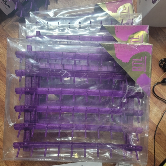 BRAID RACKS - Picture 2 of 2